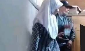 Indonesia viral link: nonton video viral guru dan murid di gorontalo, Viral! Video Guru dan Murid 5 Menit 48 Detik Gorontalo